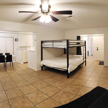 Centrally Located, 4X Queen, 300 Mbps Internet With Backyard! Hemet Exteriér fotografie